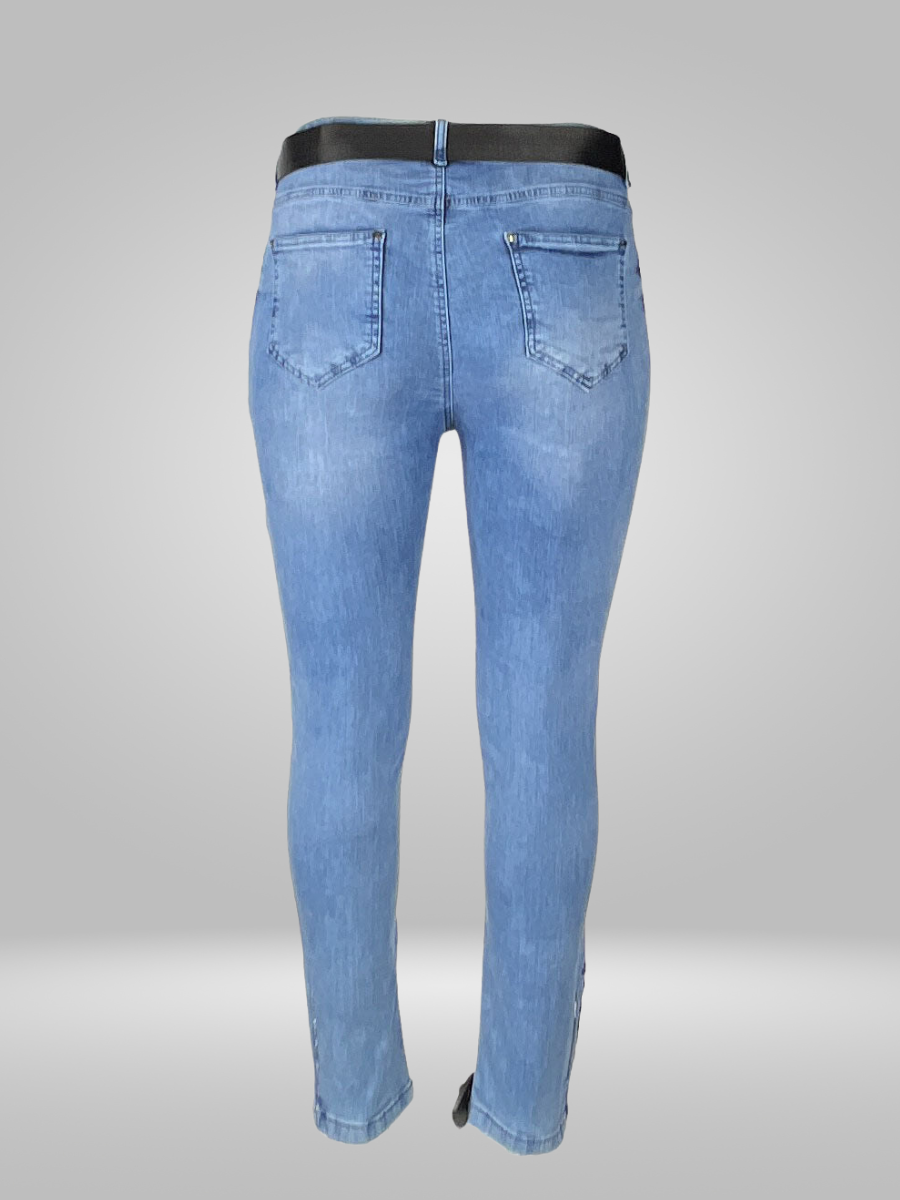 Upgrade your denim game with our Carmito Skinny Jeans. Crafted from a blend of 98% cotton and 2% elastane, these jeans provide the ideal combination of flexibility and strength. Embrace both comfort and fashion with these must-have jeans, designed to make a statement and elevate your style. Shop now and experience the perfect fit for a standout look.